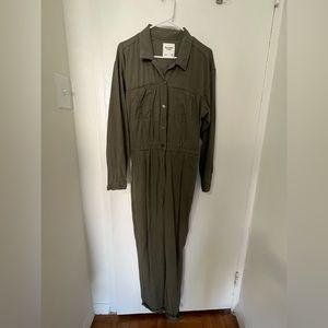 Abercrombie olive jumpsuit medium tall